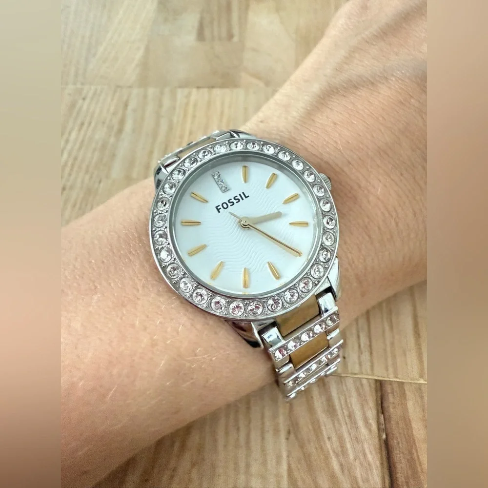 Fossil ladies  two toned crystal accented watch NEW BATTERY